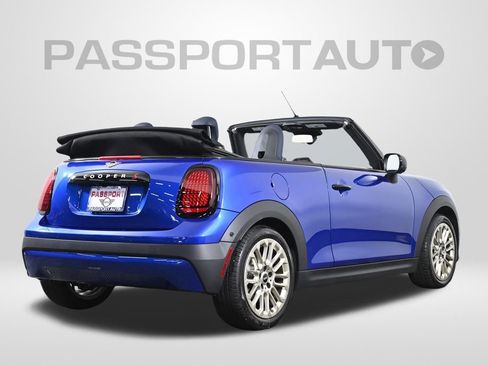 Certified 2025 MINI Cooper S image 10