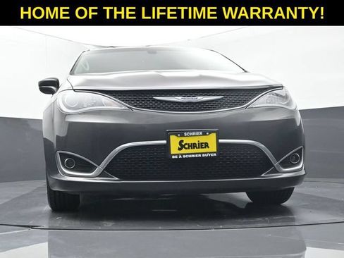 Used 2018 Chrysler Pacifica Touring-L Plus FWD image 60