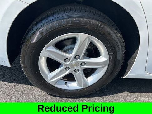 Used 2020 Chevrolet Malibu LS image 43