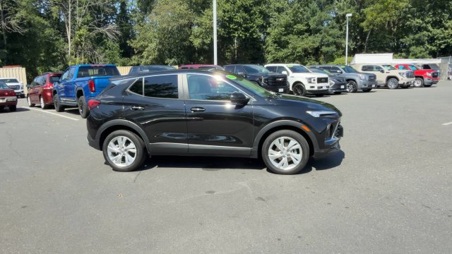 Used 2024 Buick Encore GX Preferred FWD image 9