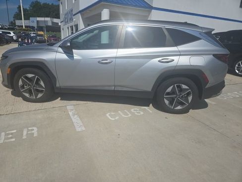 Used 2025 Hyundai Tucson SEL FWD image 38