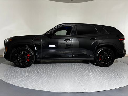 Used 2026 BMW XM Label Red image 2