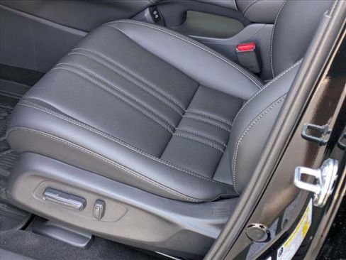 New 2027 Honda HR-V EX-L image 4