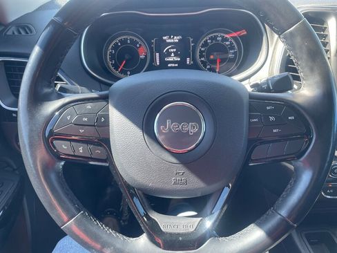 Used 2021 Jeep Cherokee Altitude image 10