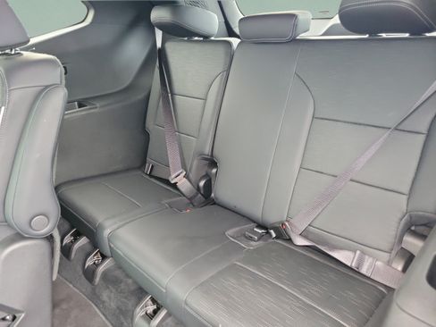 Used 2025 Buick Enclave Sport Touring FWD image 79
