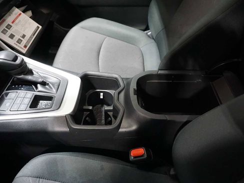 Used 2024 Toyota RAV4 XLE image 21