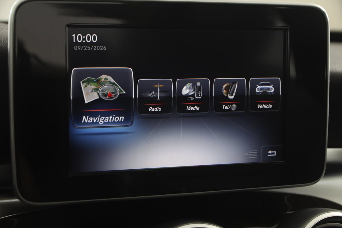 Used 2017 Mercedes-Benz C 300 4MATIC Sedan image 29