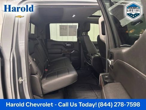 Used 2019 GMC Sierra 1500 SLT w/ SLT Convenience Package image 9