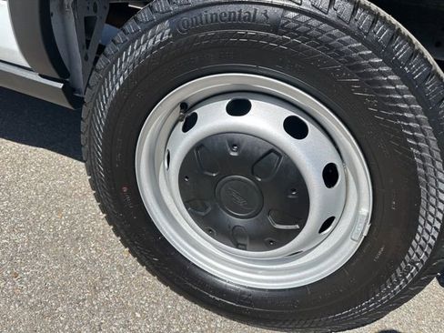 Used 2024 Ford Transit 250 148 Medium Roof w/ Load Area Protection Package image 29