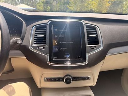 Used 2022 Volvo XC90 T5 Momentum w/ Protection Package Premier