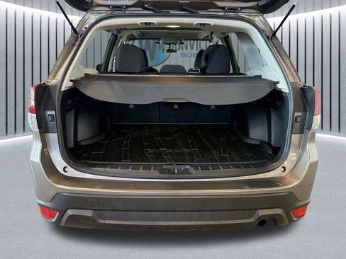 Used 2024 Subaru Forester Premium image 9