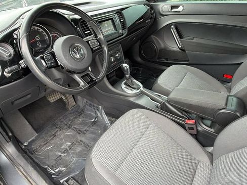 Used 2018 Volkswagen Beetle 2.0T S FWD image 10