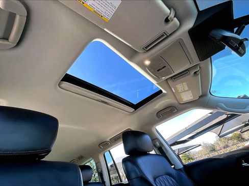 Used 2021 Nissan Armada Platinum w/ Captain's Chairs Package image 14