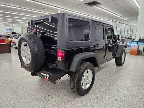Used 2012 Jeep Wrangler Unlimited Sport image 4