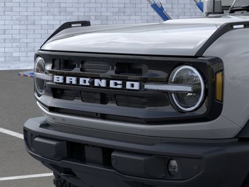 New 2026 Ford Bronco Outer Banks w/ Sasquatch Package image 19