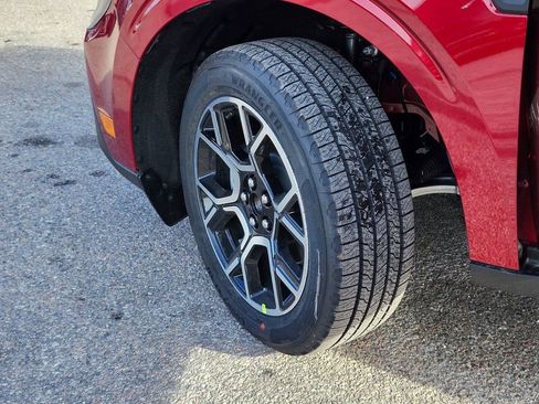 New 2026 Ford Maverick Lariat image 33