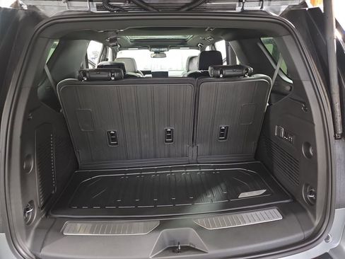 New 2026 GMC Yukon Denali w/ Sun & Power Step Package AWD/4WD image 13