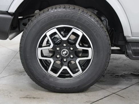 New 2026 Ford Bronco Outer Banks AWD/4WD image 15
