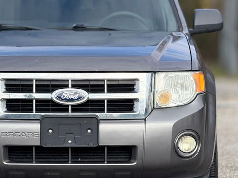 Used 2011 Ford Escape XLT w/ 202A Rapid Spec Order Code image 12