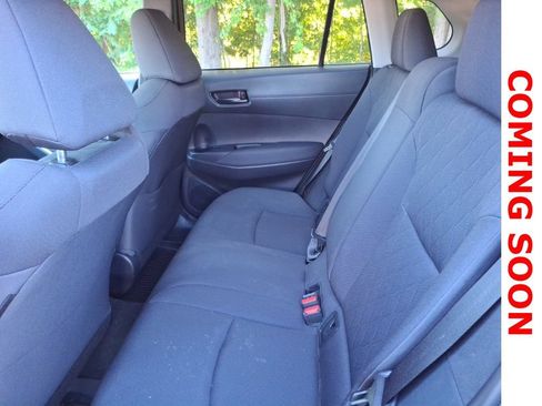 Used 2023 Toyota Corolla Cross LE w/ Moonroof Package AWD/4WD image 9