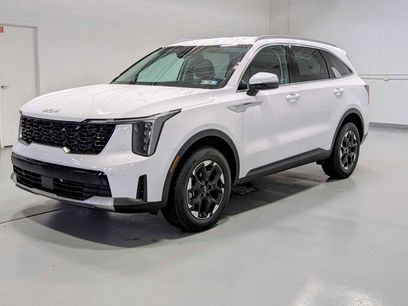 Used 2025 Kia Sorento S