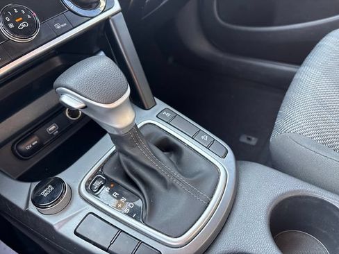 Used 2023 Kia Seltos LX AWD/4WD image 15