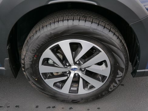 Certified 2025 Subaru Outback Premium image 15