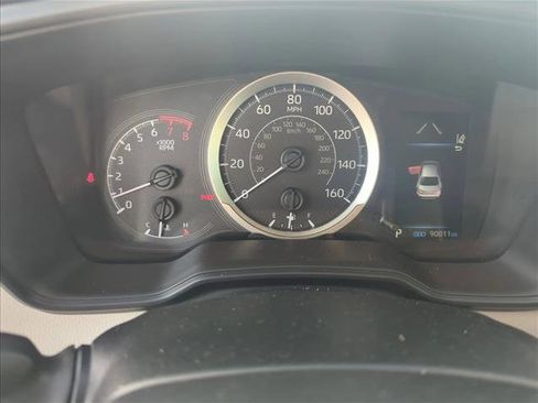 Used 2020 Toyota Corolla LE image 16