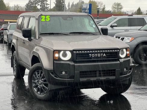 Used 2025 Toyota Land Cruiser image 1
