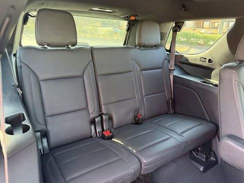 Used 2024 Chevrolet Tahoe LT image 33