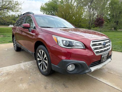 Used 2015 Subaru Outback 2.5i Limited AWD/4WD image 8