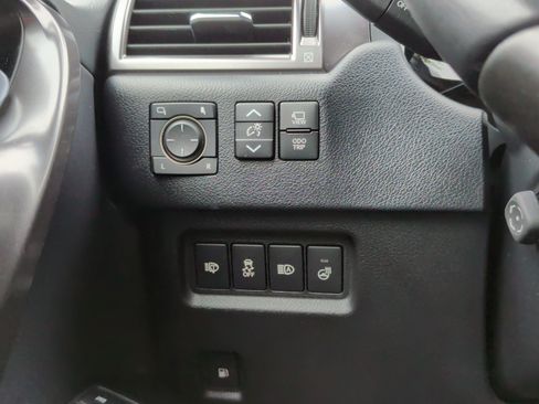 Used 2023 Lexus GX 460 w/ Black Line Special Edition AWD/4WD image 23