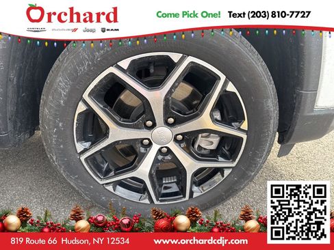 Used 2024 Jeep Compass Limited image 16