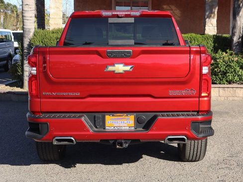 Used 2022 Chevrolet Silverado 1500 High Country w/ Technology Package AWD/4WD image 7