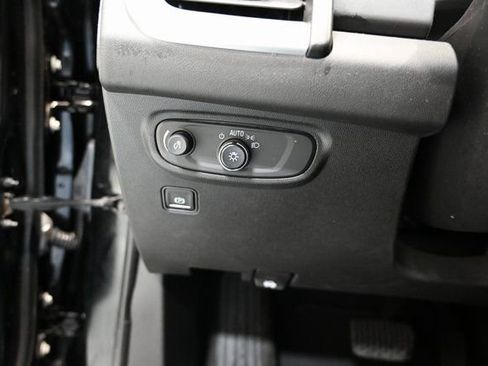 Used 2022 GMC Terrain SLE w/ Driver Convenience Package image 24