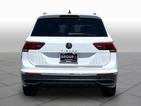 Used 2024 Volkswagen Tiguan SE FWD image 5