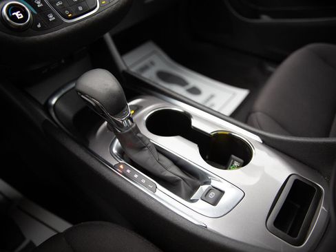 Used 2024 Chevrolet Malibu LT image 10