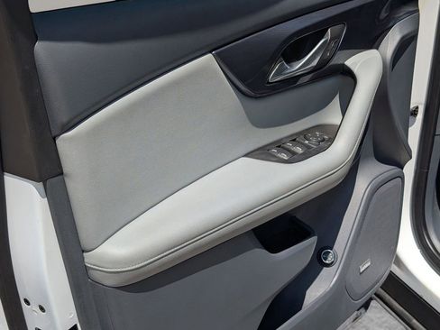 Used 2019 Chevrolet Blazer LT w/ Sun and Wheels Package FWD image 15
