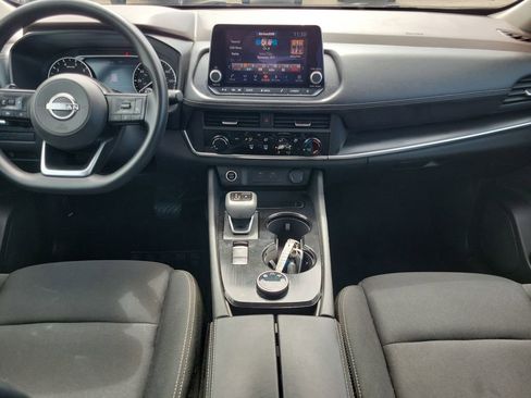 Used 2023 Nissan Rogue S AWD/4WD image 12