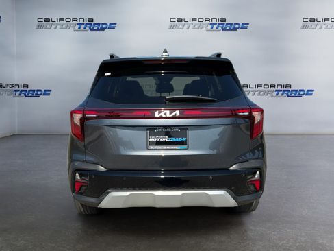 Used 2026 Kia Seltos EX FWD image 6