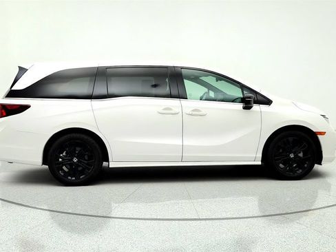 Used 2025 Honda Odyssey Sport-L image 4