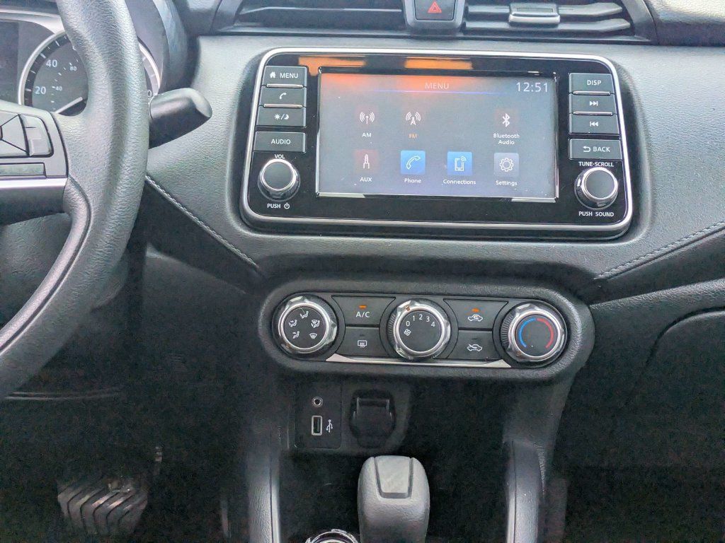 Used 2020 Nissan Versa S FWD image 19