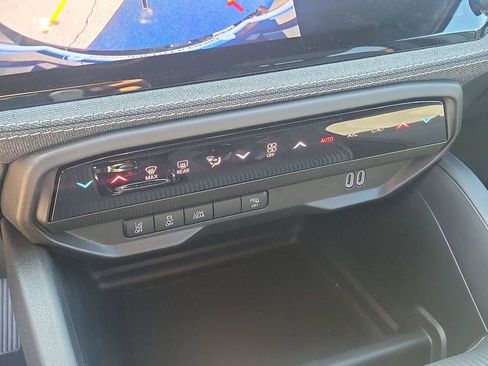 New 2026 Jeep Cherokee Laredo AWD/4WD image 11