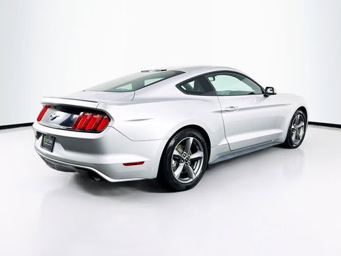 Used 2017 Ford Mustang Coupe image 9