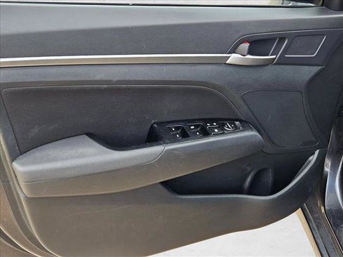 Used 2020 Hyundai Elantra SEL w/ Cargo Package (C1) FWD image 9