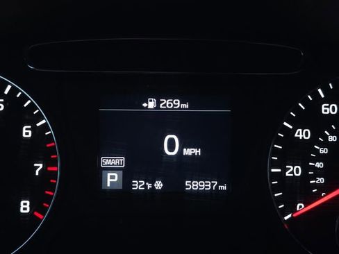 Used 2020 Kia Sorento LX w/ LX I4 Convenience Package AWD/4WD image 4