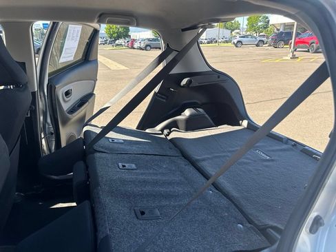 Used 2016 Toyota Yaris L FWD image 15