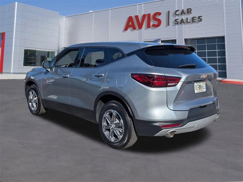 Used 2025 Chevrolet Blazer LT image 10