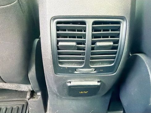 Used 2016 Ford C-MAX Energi SEL w/ Equipment Group 301A image 28