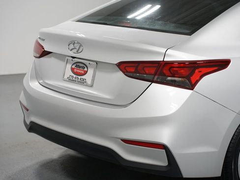 Used 2022 Hyundai Accent SE image 9